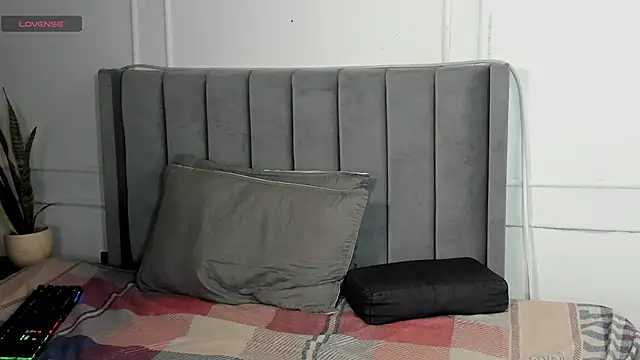 luxuryheaven 8 online show from 10-14-25, 06:31