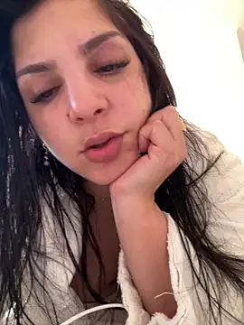 Snapshot of sweet_manuella chatting on 10-01-25, 02:01 sweet manuella online show from 10-01-25, 02:01