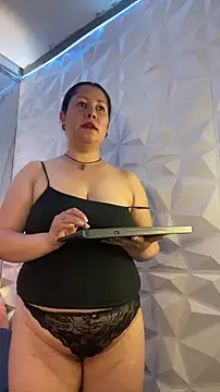 Snapshot of Marianasmitt chatting on 10-27-25, 11:47 Marianasmitt online show from 10-27-25, 11:47