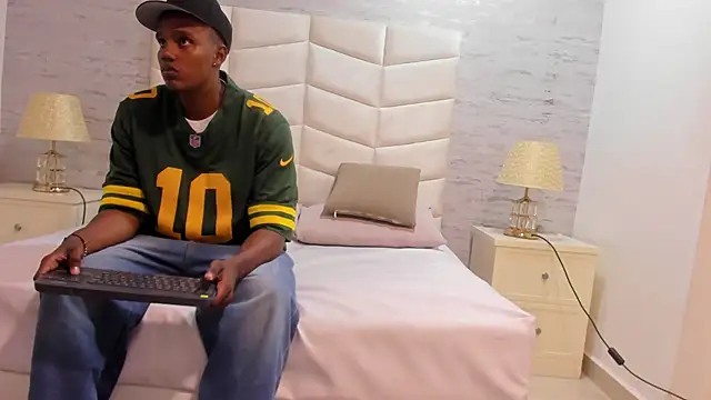 jax black online show from 11-08-25, 07:01