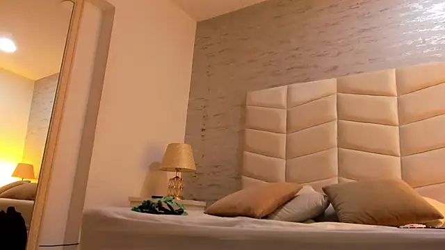 jax black online show from 12-18-25, 07:31