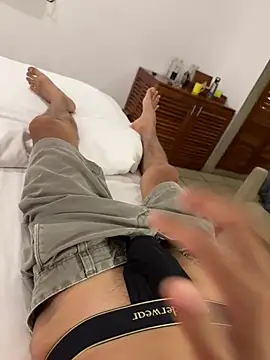 HenryLee1983-cums online show from 04-18-26, 02:10