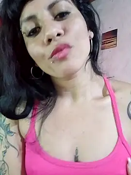 Snapshot of majito30 chatting on 10-20-25, 01:22 majito30 online show from 10-20-25, 01:22