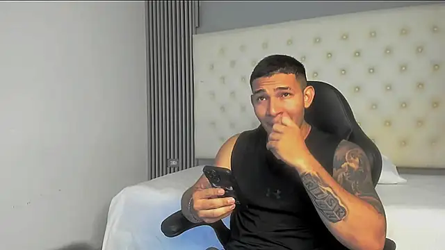 venedic bull online show from 11-11-25, 04:34