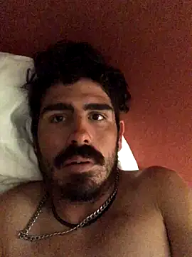 Snapshot of hoociedaddy24 chatting on 12-17-25, 07:20 hoociedaddy24 online show from 12-17-25, 07:20