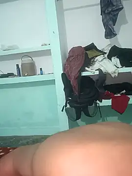 Snapshot of Hotraj24 chatting on 11-17-25, 07:47 Hotraj24 online show from 11-17-25, 07:47