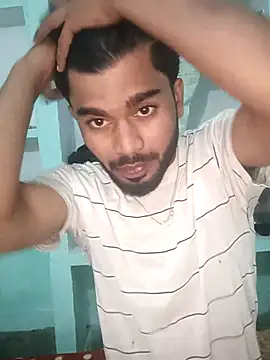 Snapshot of Hotraj24 chatting on 11-27-25, 07:21 Hotraj24 online show from 11-27-25, 07:21