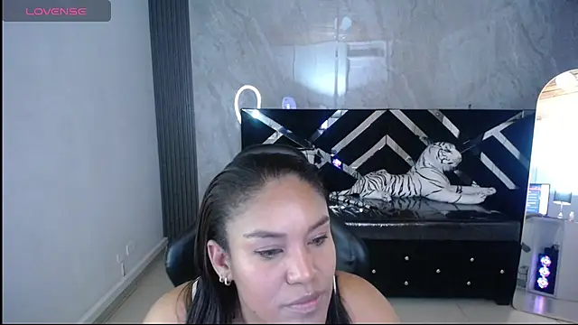 kamala a online show from 10-10-25, 03:38