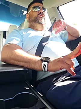 Roddog18 online show from 04-22-26, 11:50