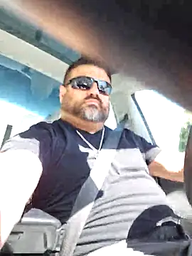 Roddog18 online show from 04-28-26, 05:18