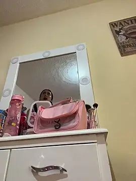 Miichii online show from 12-14-25, 12:05