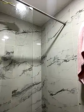 Zoe riivas online show from 10-10-25, 10:36