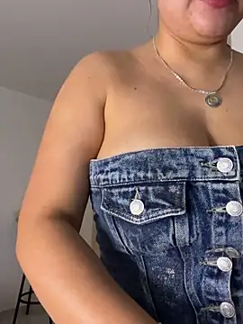 Zoe riivas online show from 10-23-25, 11:31