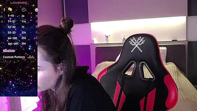 Snapshot of AlmaryKim chatting on 12-09-24, 05:41 AlmaryKim online show from 12-09-24, 05:41