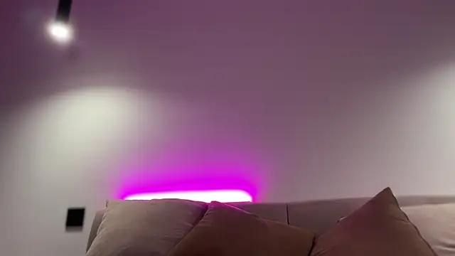 Snapshot of AlmaryKim chatting on 09-21-25, 09:16 AlmaryKim online show from 09-21-25, 09:16