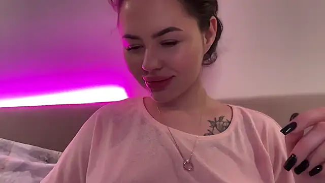 Snapshot of AlmaryKim chatting on 09-27-25, 08:25 AlmaryKim online show from 09-27-25, 08:25