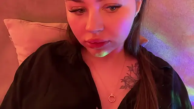 AlmaryKim online show from 04-20-26, 07:15