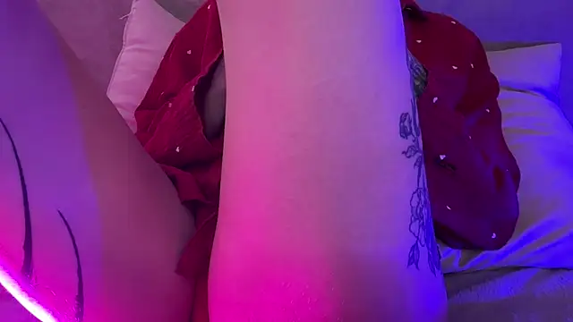 AlmaryKim online show from 04-25-26, 07:11