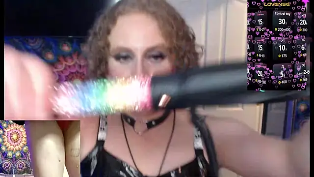 Snapshot of cinderellie chatting on 11-22-25, 04:00 cinderellie online show from 11-22-25, 04:00