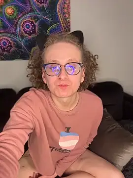 Snapshot of cinderellie chatting on 02-20-26, 06:26 cinderellie online show from 02-20-26, 06:26