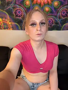 Snapshot of cinderellie chatting on 03-05-26, 06:09 cinderellie online show from 03-05-26, 06:09