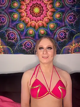 Snapshot of cinderellie chatting on 03-06-26, 04:20 cinderellie online show from 03-06-26, 04:20