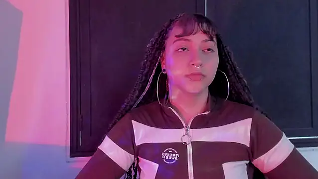 Snapshot of Kora_Red69 chatting on 02-04-26, 02:01 Kora Red69 online show from 02-04-26, 02:01