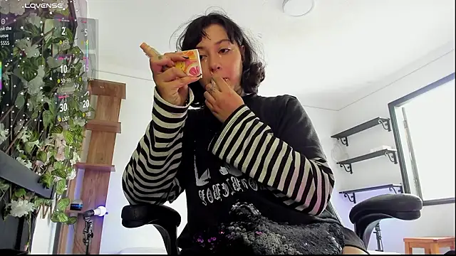 Snapshot of Kora_Red69 chatting on 03-05-26, 01:51 Kora Red69 online show from 03-05-26, 01:51