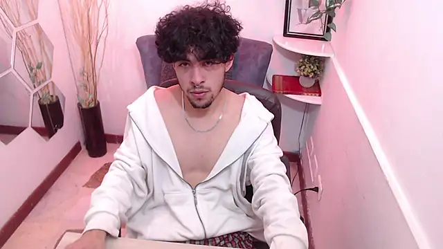 Liil boy online show from 11-26-25, 03:40