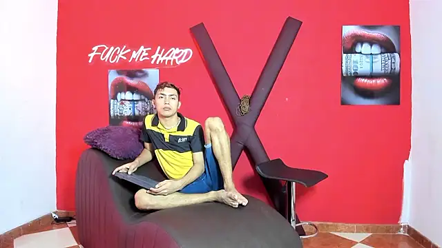 VERY HOT GUYS online show from 03-04-26, 01:39