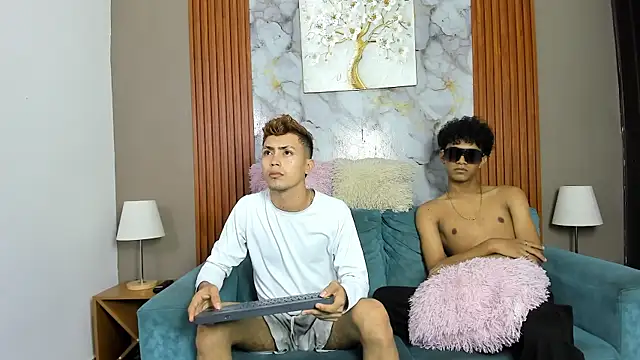 VERY HOT GUYS online show from 04-26-26, 07:28