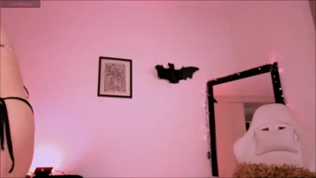 Snapshot of VanessaBlackrose chatting on 10-09-25, 11:47 VanessaBlackrose online show from 10-09-25, 11:47