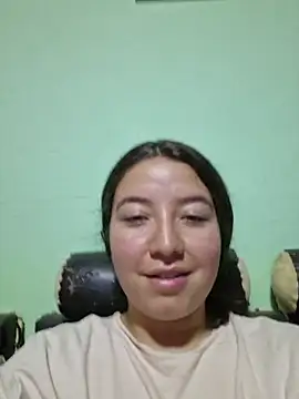 Snapshot of annyaparis chatting on 10-23-25, 12:10 annyaparis online show from 10-23-25, 12:10