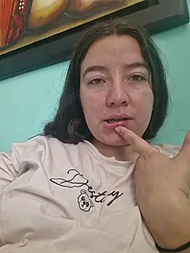 Snapshot of annyaparis chatting on 11-24-25, 03:12 annyaparis online show from 11-24-25, 03:12