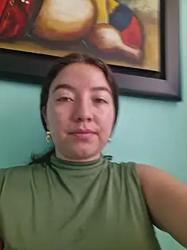 Snapshot of annyaparis chatting on 11-28-25, 03:04 annyaparis online show from 11-28-25, 03:04