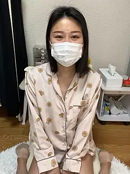 Snapshot of mia2_jp chatting on 04-27-26, 10:19 mia2 jp online show from 04-27-26, 10:19
