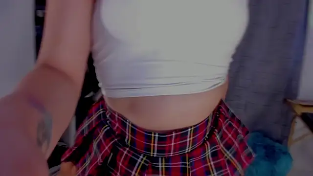 AmaruBloom online show from 10-01-25, 01:00