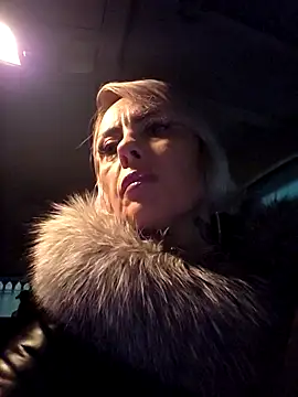 KirraWhite online show from 12-19-25, 04:30