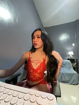 Snapshot of SweetRosie18 chatting on 10-15-25, 03:45 SweetRosie18 online show from 10-15-25, 03:45