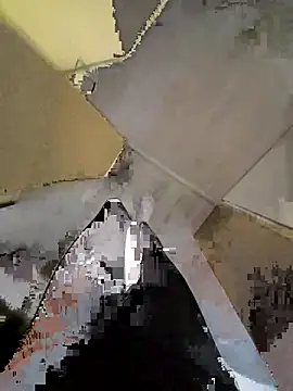 Snapshot of rezzzze chatting on 10-22-25, 09:20 rezzzze online show from 10-22-25, 09:20