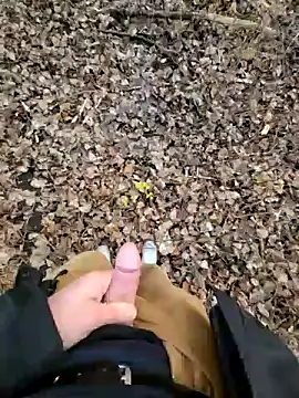 Snapshot of rezzzze chatting on 01-17-26, 07:46 rezzzze online show from 01-17-26, 07:46