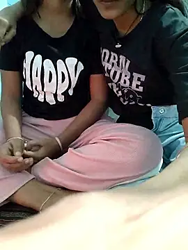 Unique girls90 online show from 01-13-26, 03:28