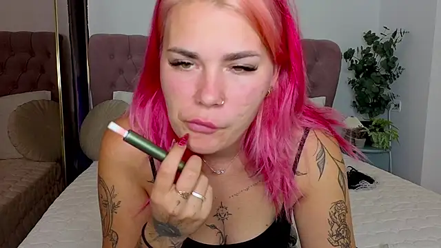 Naughty kittyy1 online show from 10-02-25, 12:39