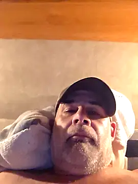 DeeBestEver online show from 11-01-25, 01:24