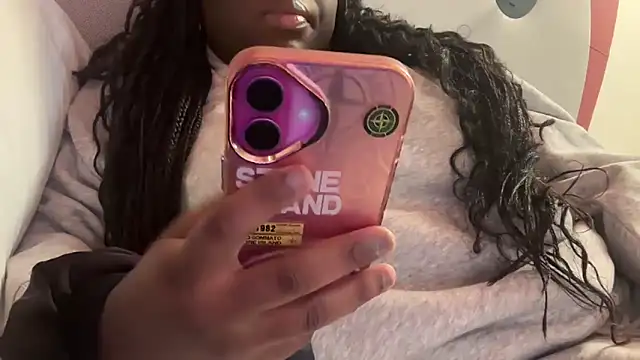 nanaisbackk online show from 12-22-25, 10:01