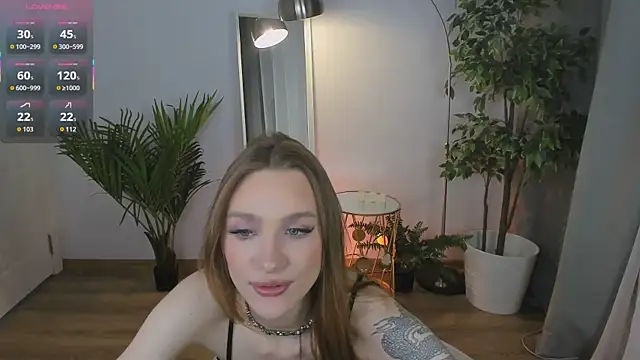 Snapshot of PollyMayer chatting on 11-05-25, 09:04 PollyMayer online show from 11-05-25, 09:04