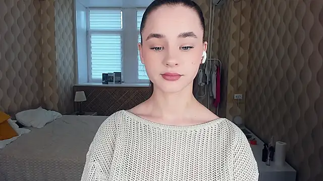 Snapshot of JinnyMcie chatting on 10-19-25, 09:32 JinnyMcie online show from 10-19-25, 09:32