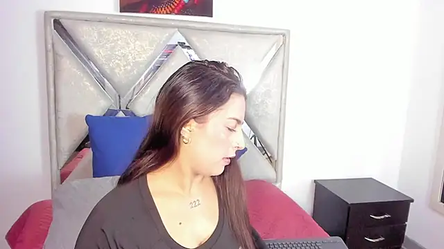 mia fox4 online show from 10-24-25, 12:12