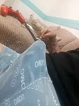 Tiktoker04 online show from 10-04-25, 02:59