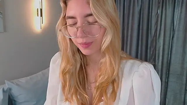 KatherineWill online show from 10-19-25, 02:18